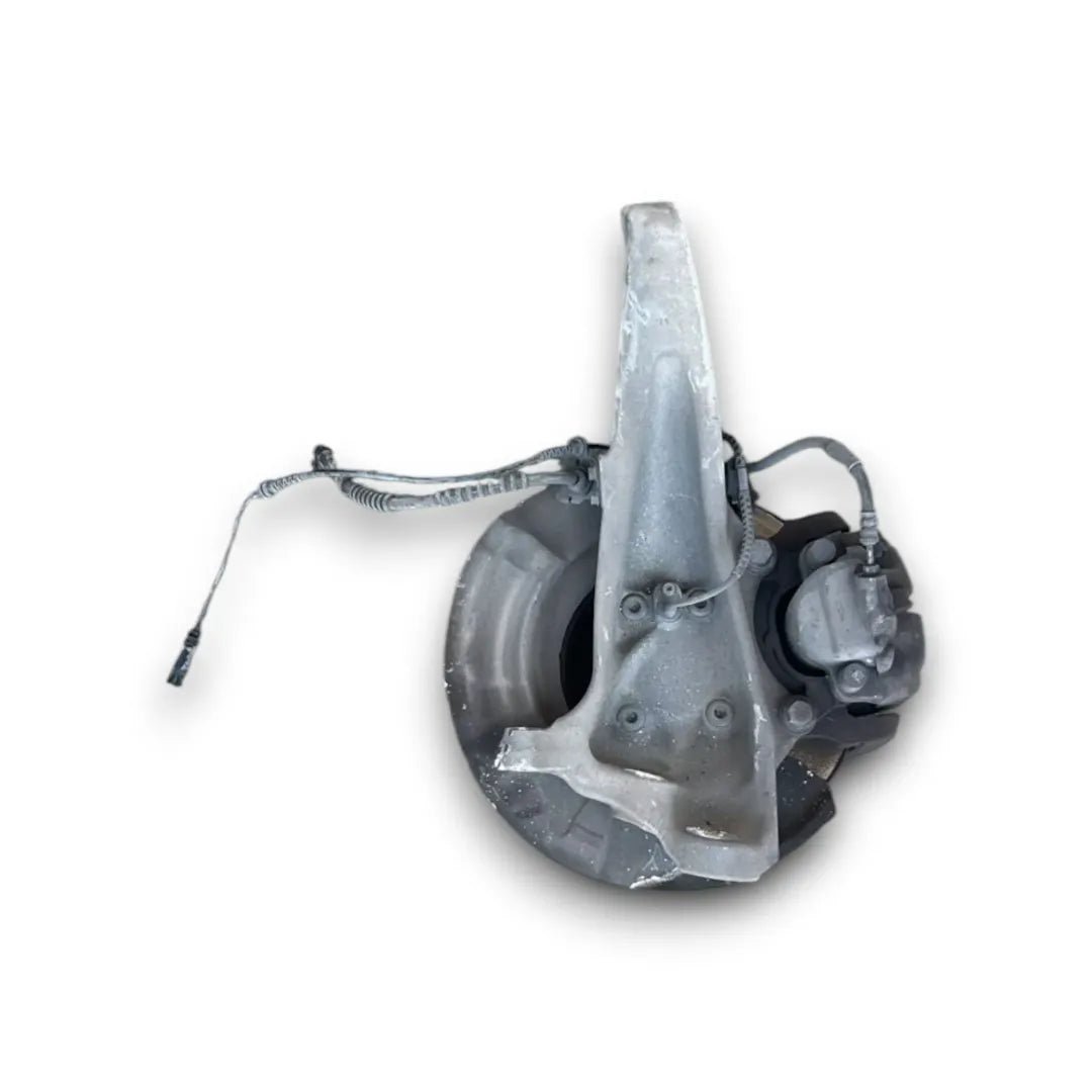 Dettaglio Mozzo ruota destro anteriore BMW Serie 5 F10 dal 2013 - foto 2