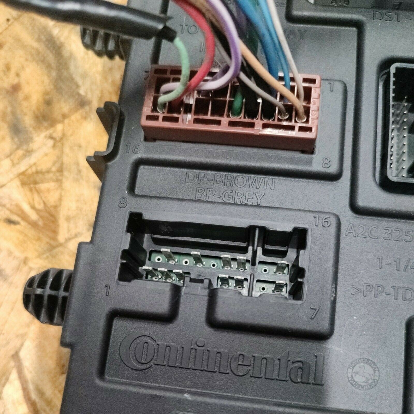 NISSAN X-TRAIL T32 (2013-2021) Qashqai BCM body Control Module 284B1 4CB3A - F&P CRASH SRLS - Used Parts