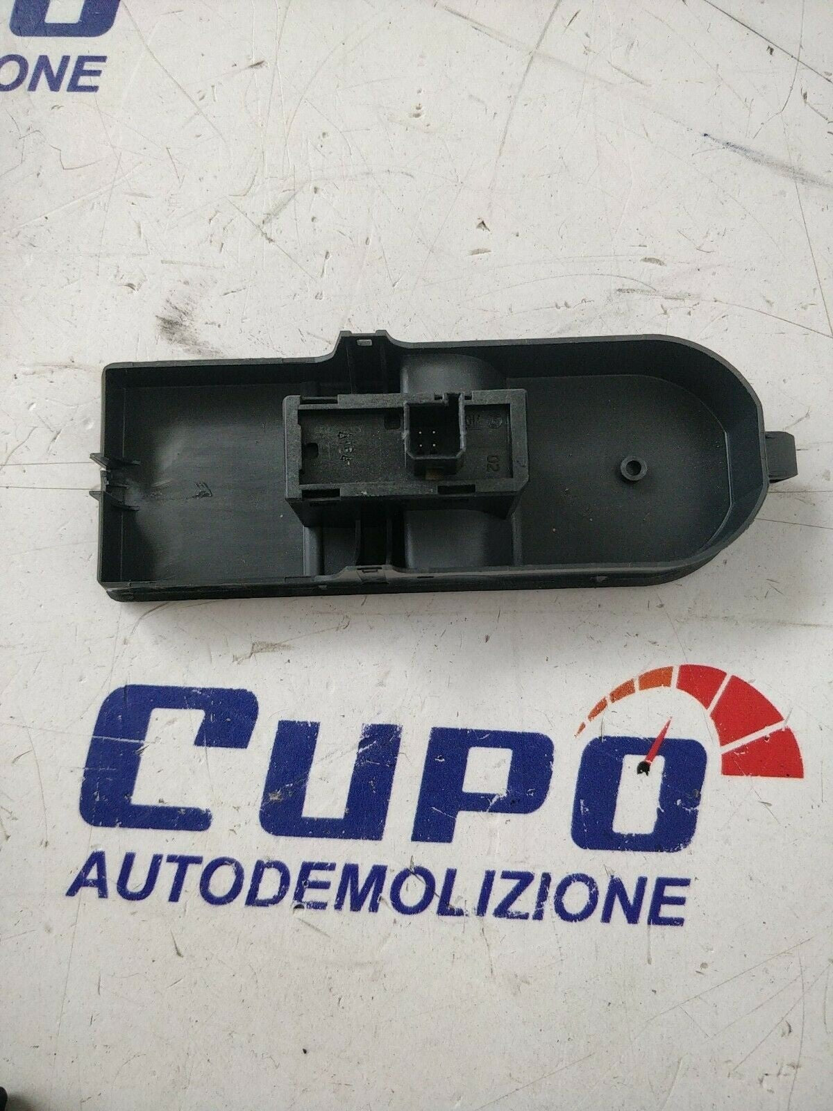 Opel Astra H (2004) 5P Right Front Electric Window Switch 13183675 - F&P CRASH SRLS - Used Parts