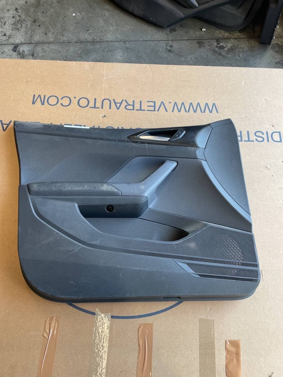 Pannello portiera Volkswagen T-cross anteriore sinistra - F&P CRASH SRLS - Ricambi Usati