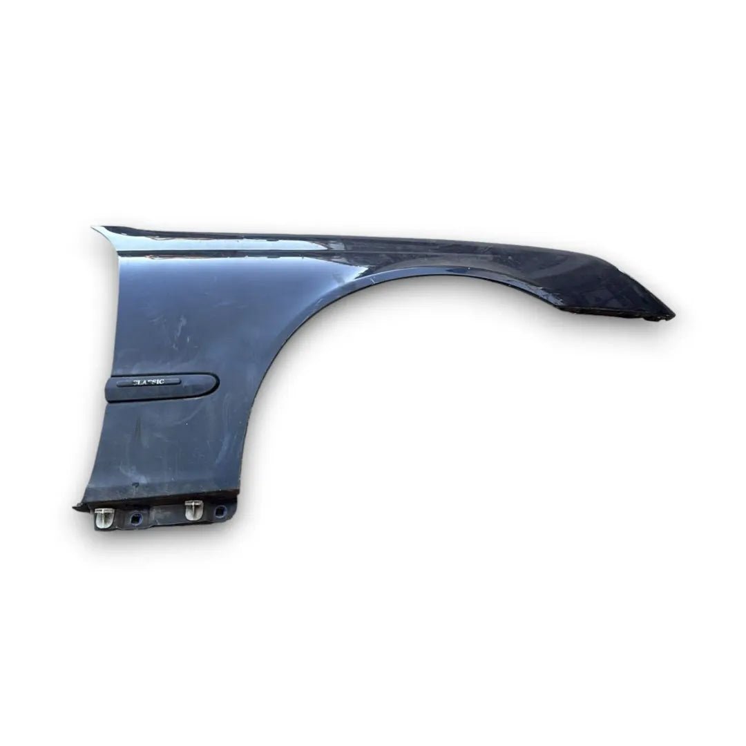 Parafango anteriore destro Mercedes-Benz Classe C W/S203 2000–2007 OEM A2038800218