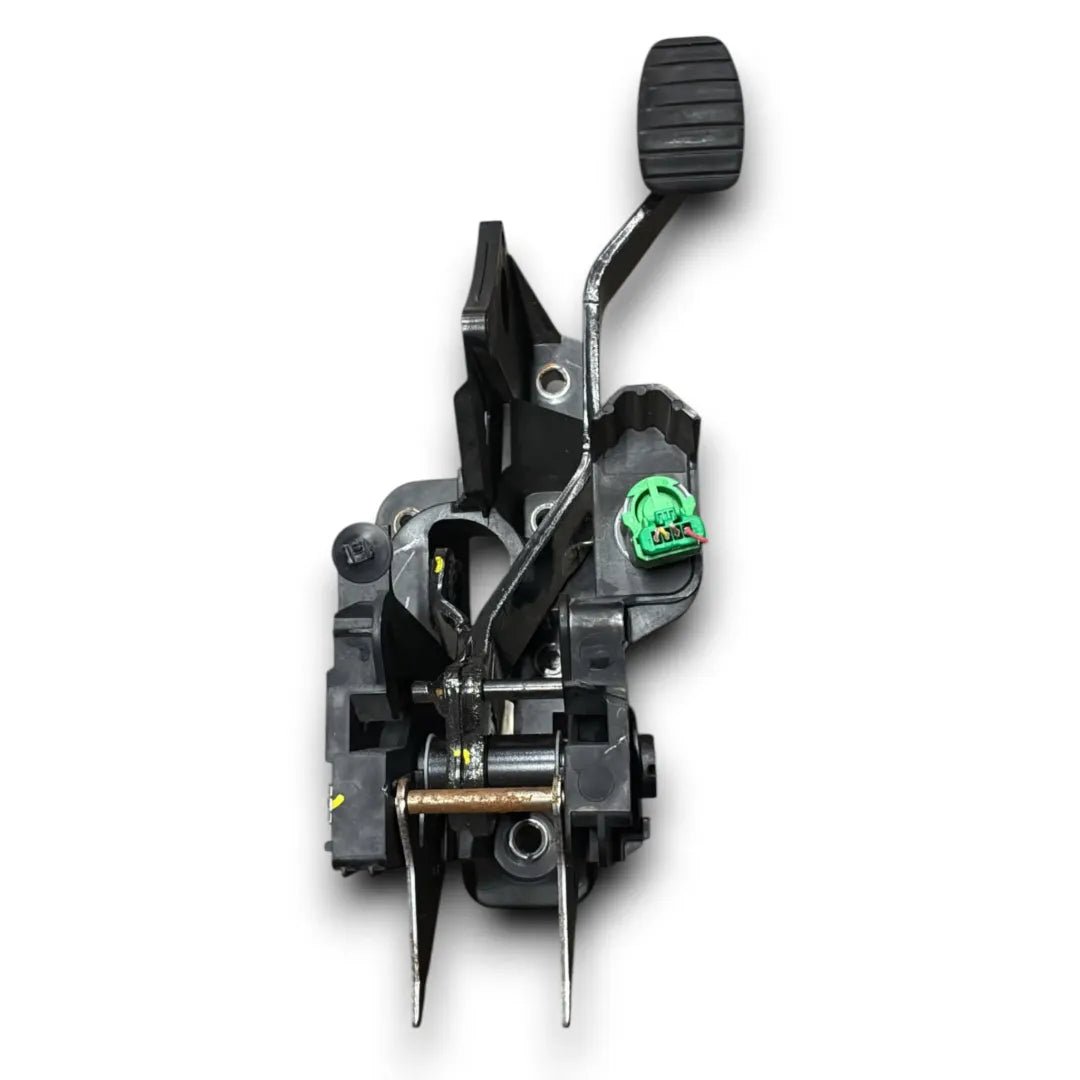 Pedale del freno Renault Twingo 3ª Serie 2014–2019 cod. 465015994R