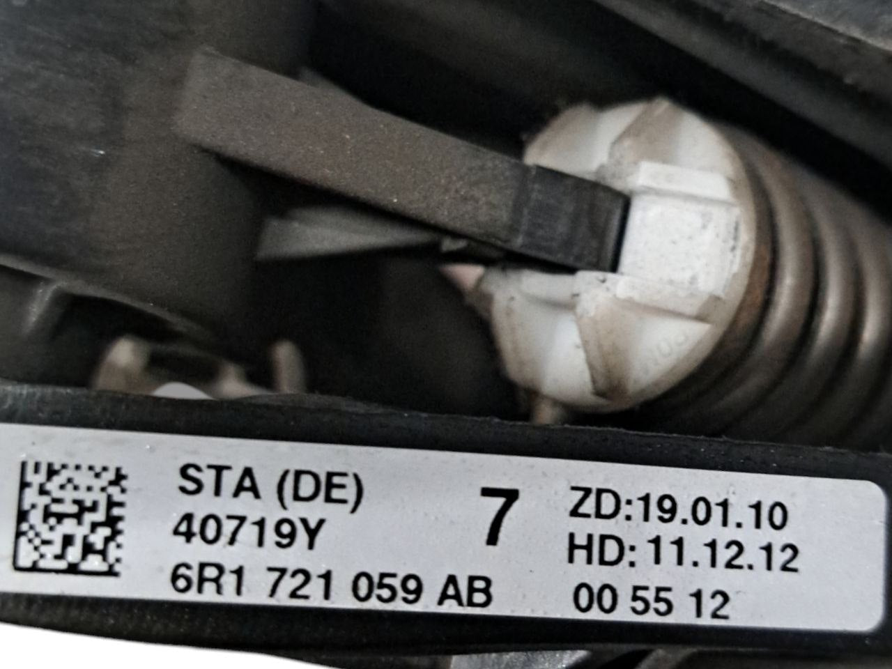 Pedale frizione Audi A1 8X (2010 - 2018) COD:6R1721059AB - F&P CRASH SRLS - Ricambi Usati