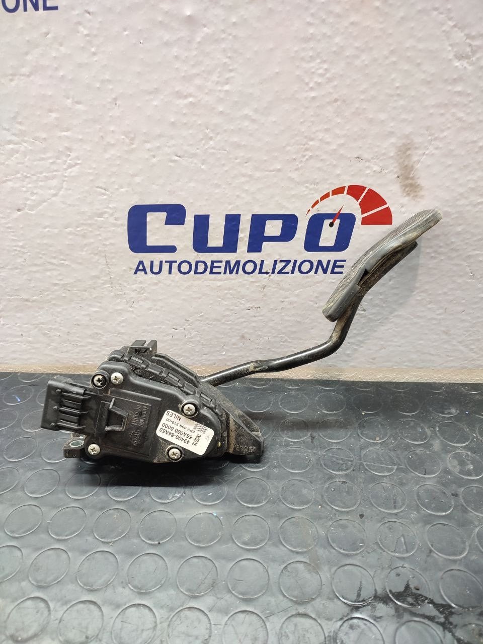 Pedale / Potenziometro SUZUKI JIMNY 1.5 D: 49400-84A50 - F&P CRASH SRLS - Ricambi Usati