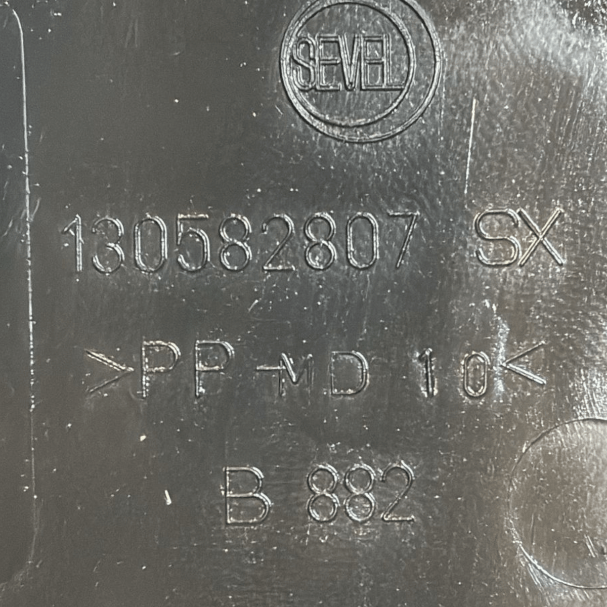 Pedana poggia piedi sinistra fiat ducato cod : 130582807 (2014 ->) - F&P CRASH SRL - Ricambi Usati