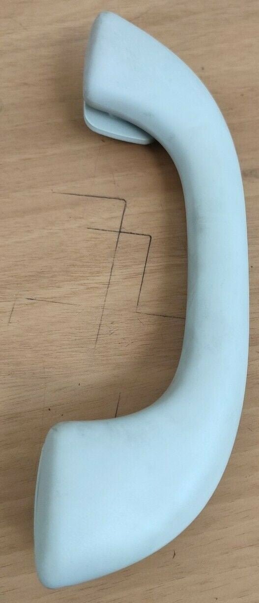 PEUGEOT 3008 maniglia anteriore sinistra del tetto 9681334080 - F&P CRASH SRLS - Ricambi Usati