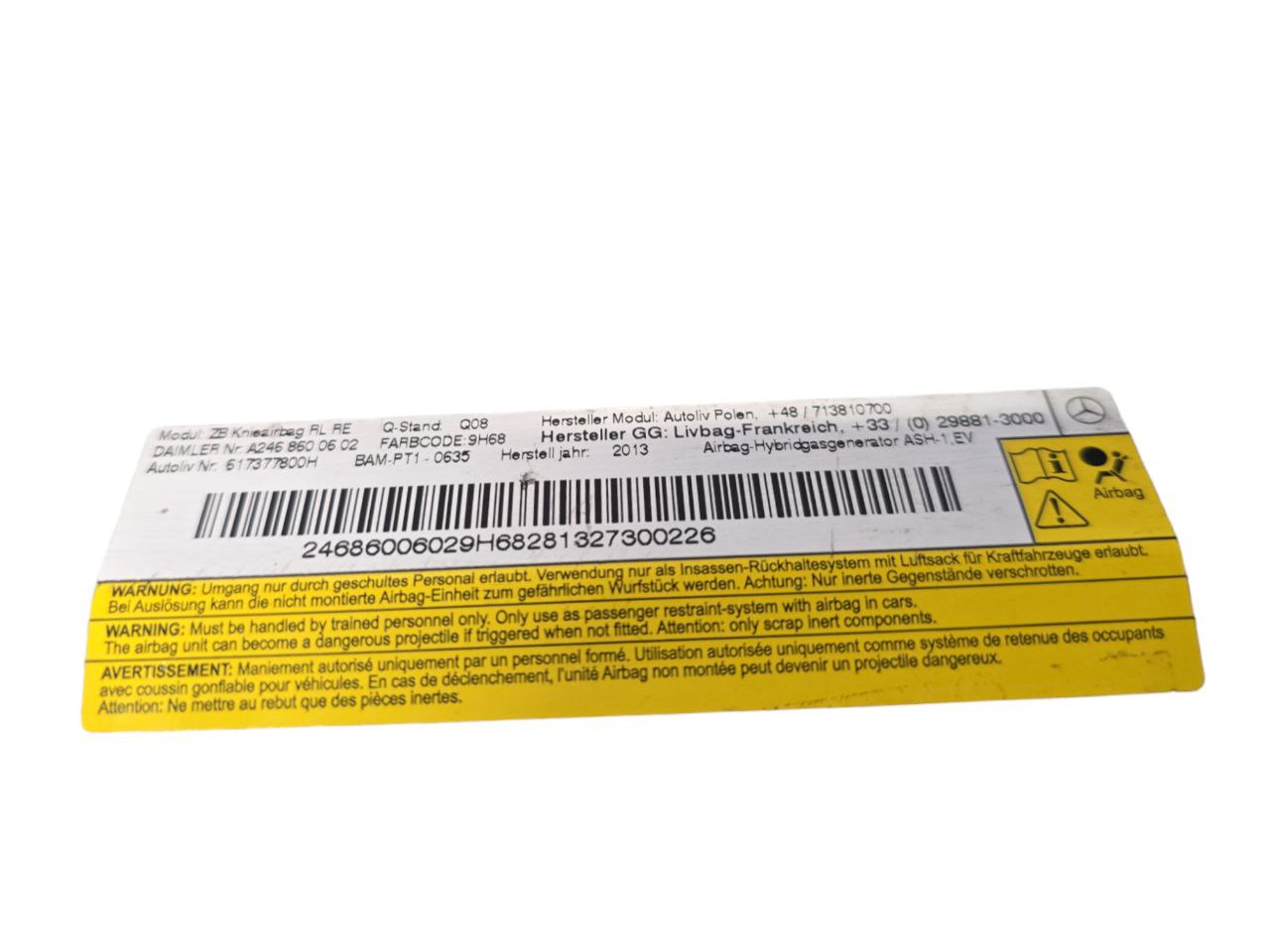 Sovoznikova kolenska zračna blazina Mercedes-Benz B-Class W246 Koda: A2468600602 (2011-2018)