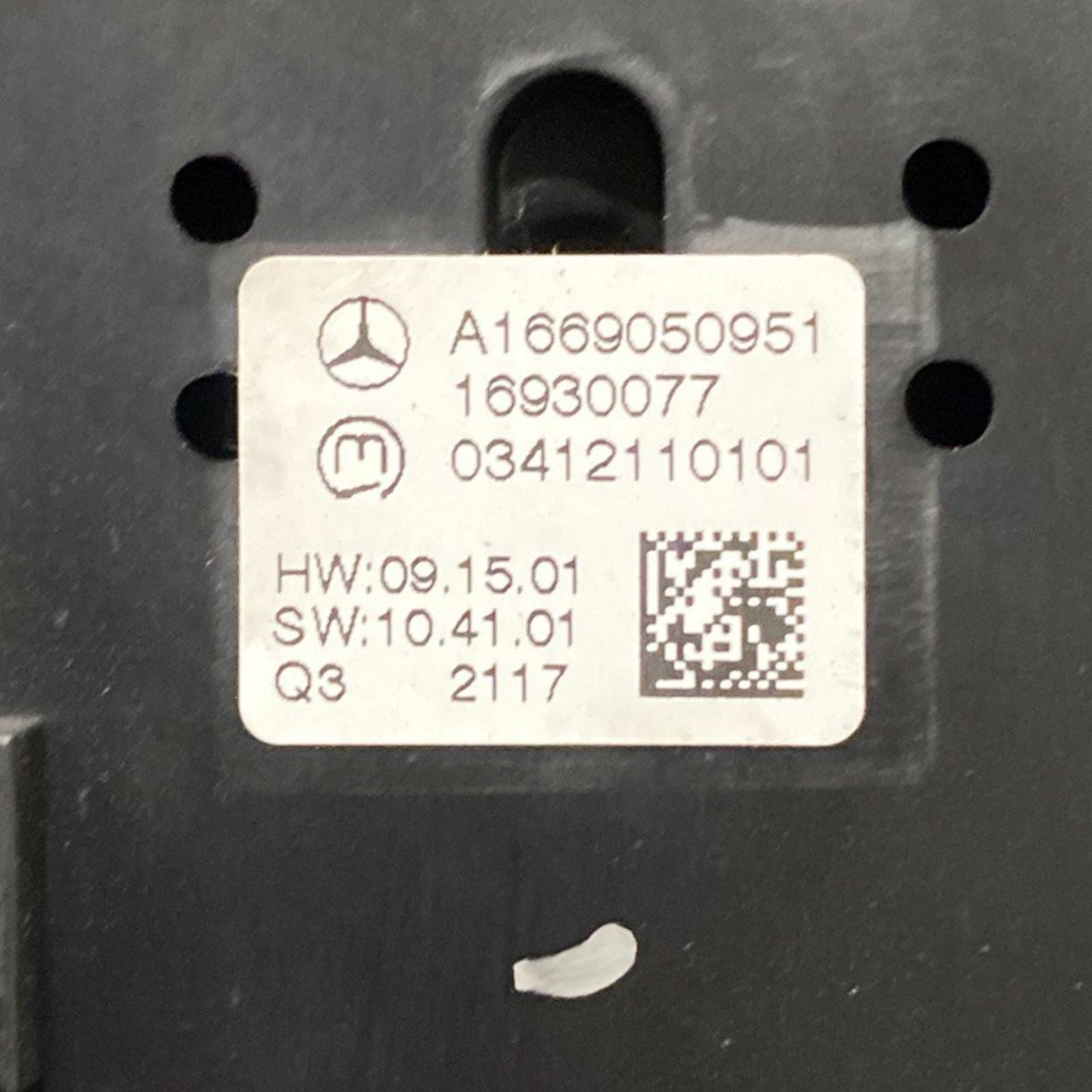 Нагревател + панел за управление на автомобилното радио Mercedes-Benz ML W166 Код: A1666801817 (2011-2015)