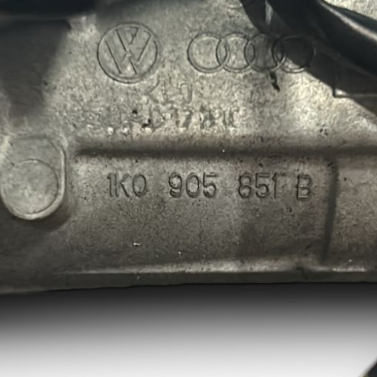 Piantone / Canna Sterzo Volkswagen Caddy (2004 > 2021) cod.1K0905 - F&P CRASH SRLS - Ricambi Usati