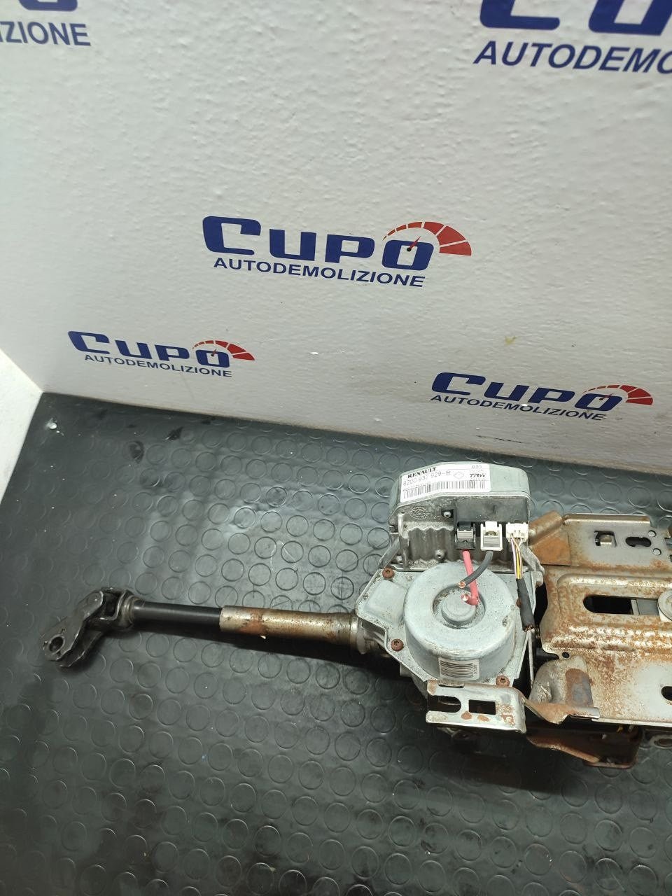 Electric steering column RENAULT CLIO III (2008) code: 8200937929b - F&P CRASH SRLS - Used Parts