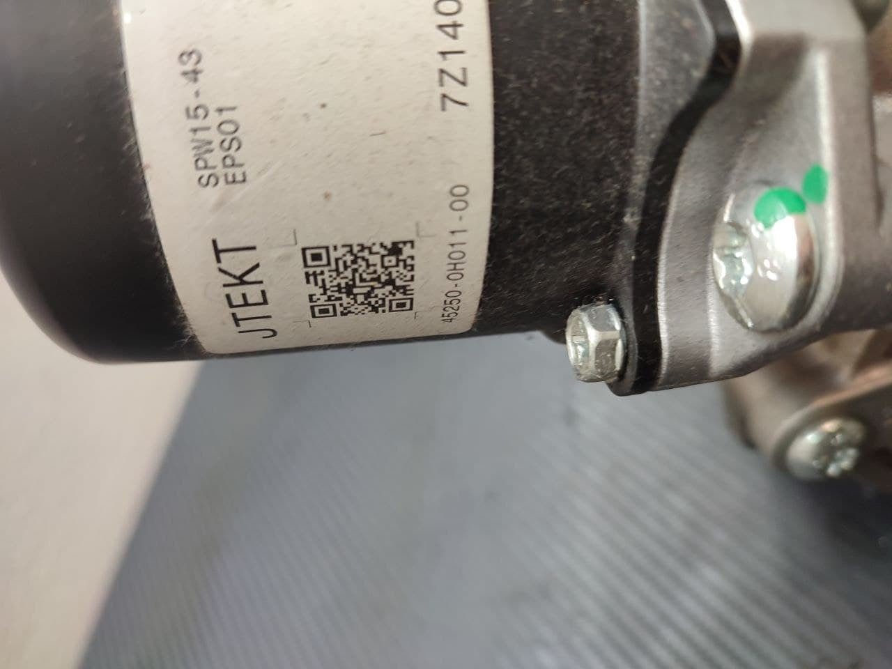 Steering column toyota Aygo mk1 code 995 - 10500 - F&P CRASH SRLS - Used Parts