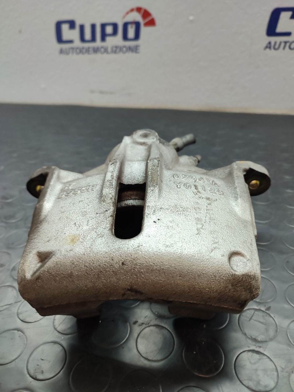 Left Front Brake Caliper JAGUAR X - TYPE 3.0 V6 petrol 2004 code: 0204 A Y01128 - F&P CRASH SRLS - Used Parts
