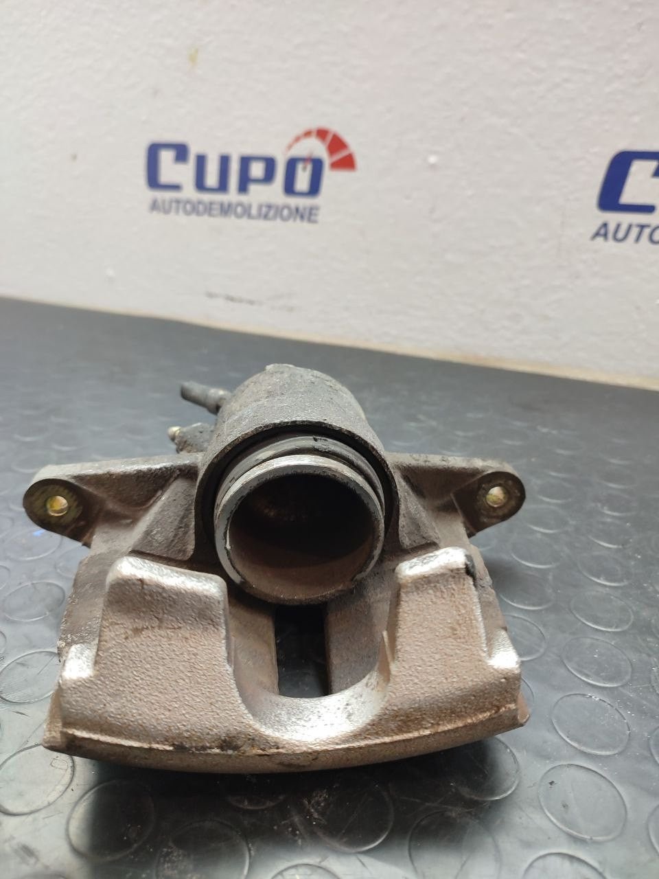 Left Front Brake Caliper JAGUAR X - TYPE 3.0 V6 petrol 2004 code: 0204 A Y01128 - F&P CRASH SRLS - Used Parts