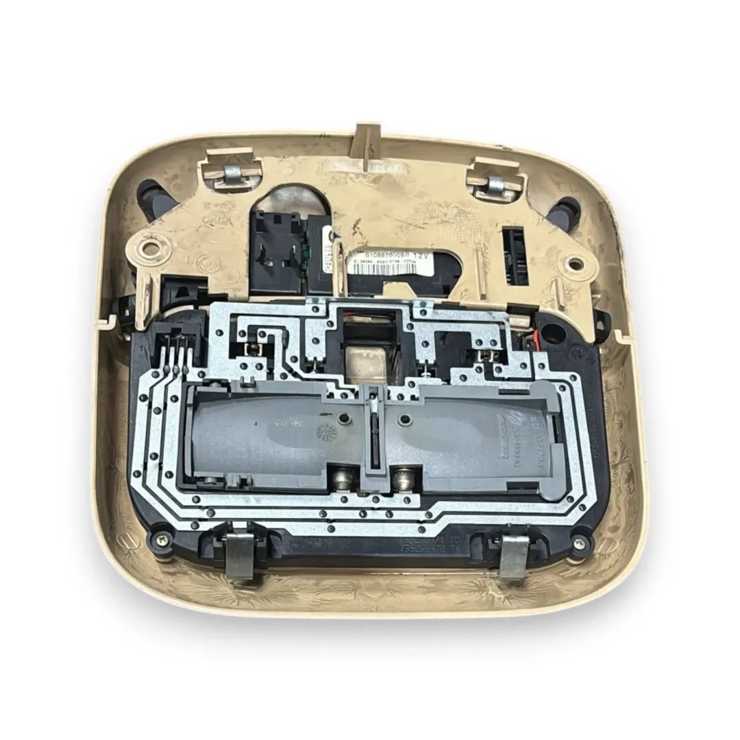 Dettaglio Plafoniera anteriore di cortesia destra Lancia Lybra 1999–2006 OEM 735265499 - foto 2