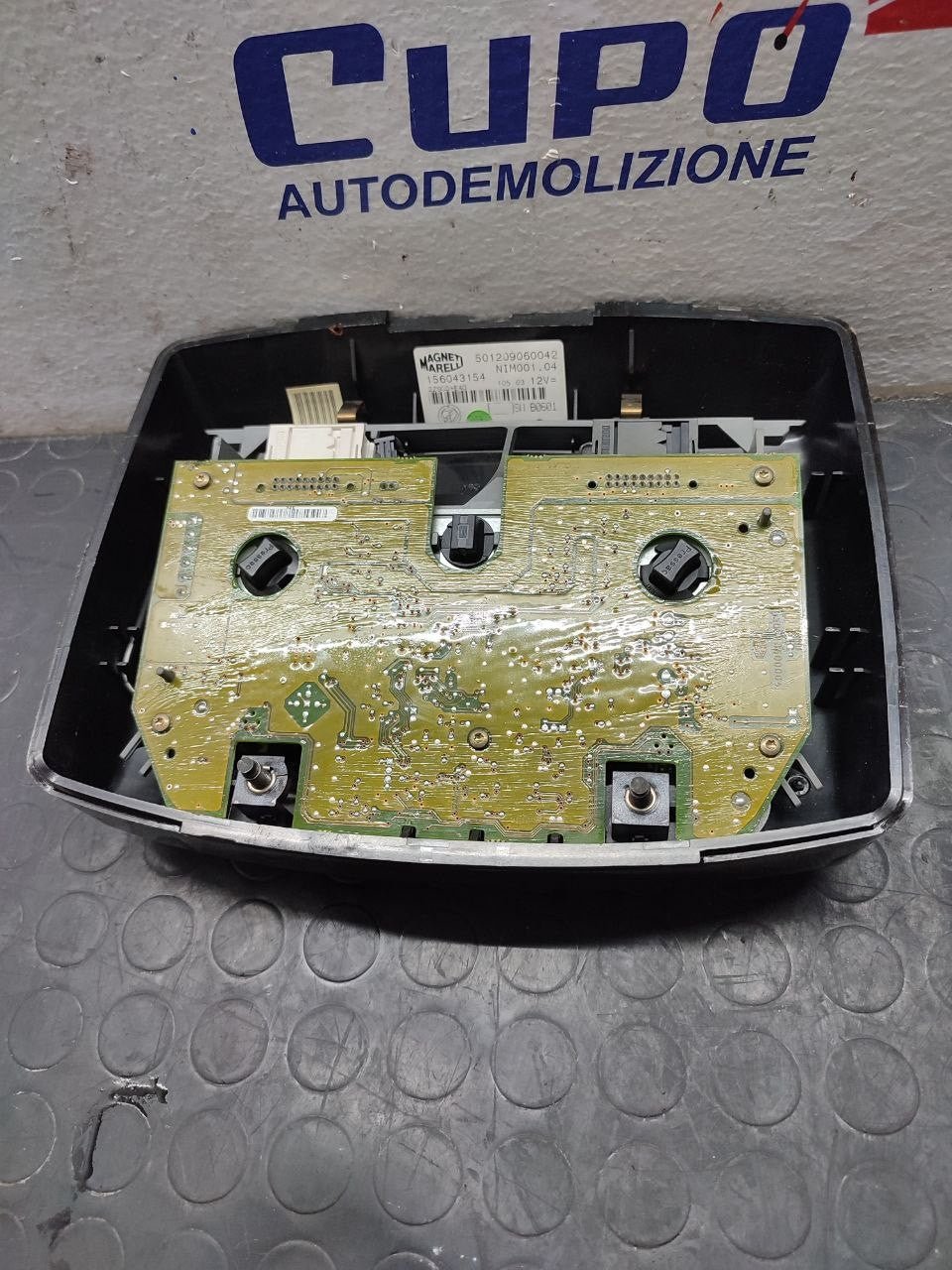 Plafoniera / Luce Di Cortesia Lancia Thesis (2009) Cod:156043154 - F&P CRASH SRLS - Ricambi Usati