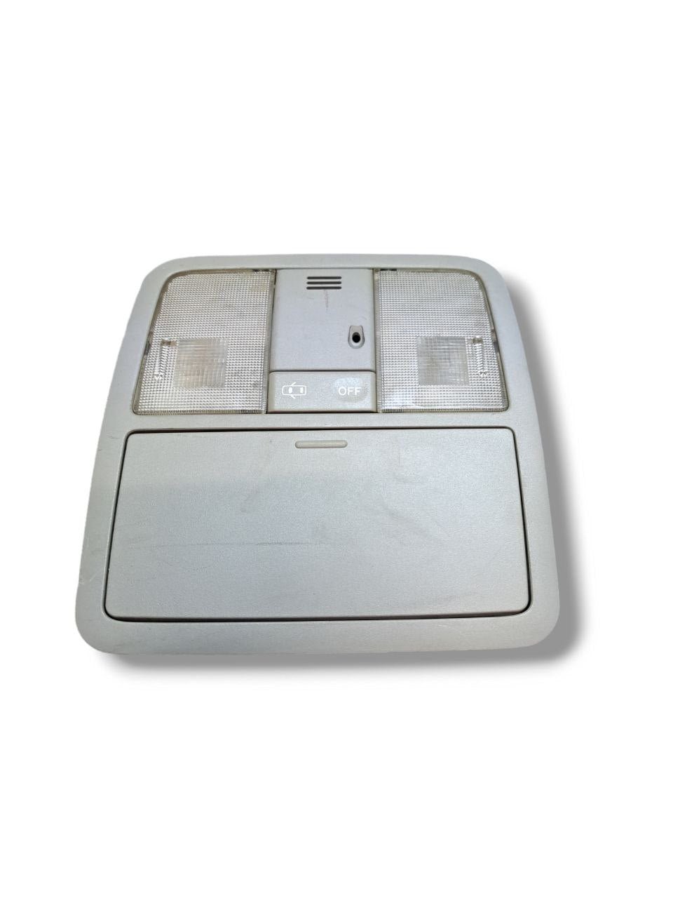 Plafoniera Luce Interna Abitacolo Anteriore Toyota Auris (2018) COD:81260 - 02570 - F&P CRASH SRLS - Ricambi Usati