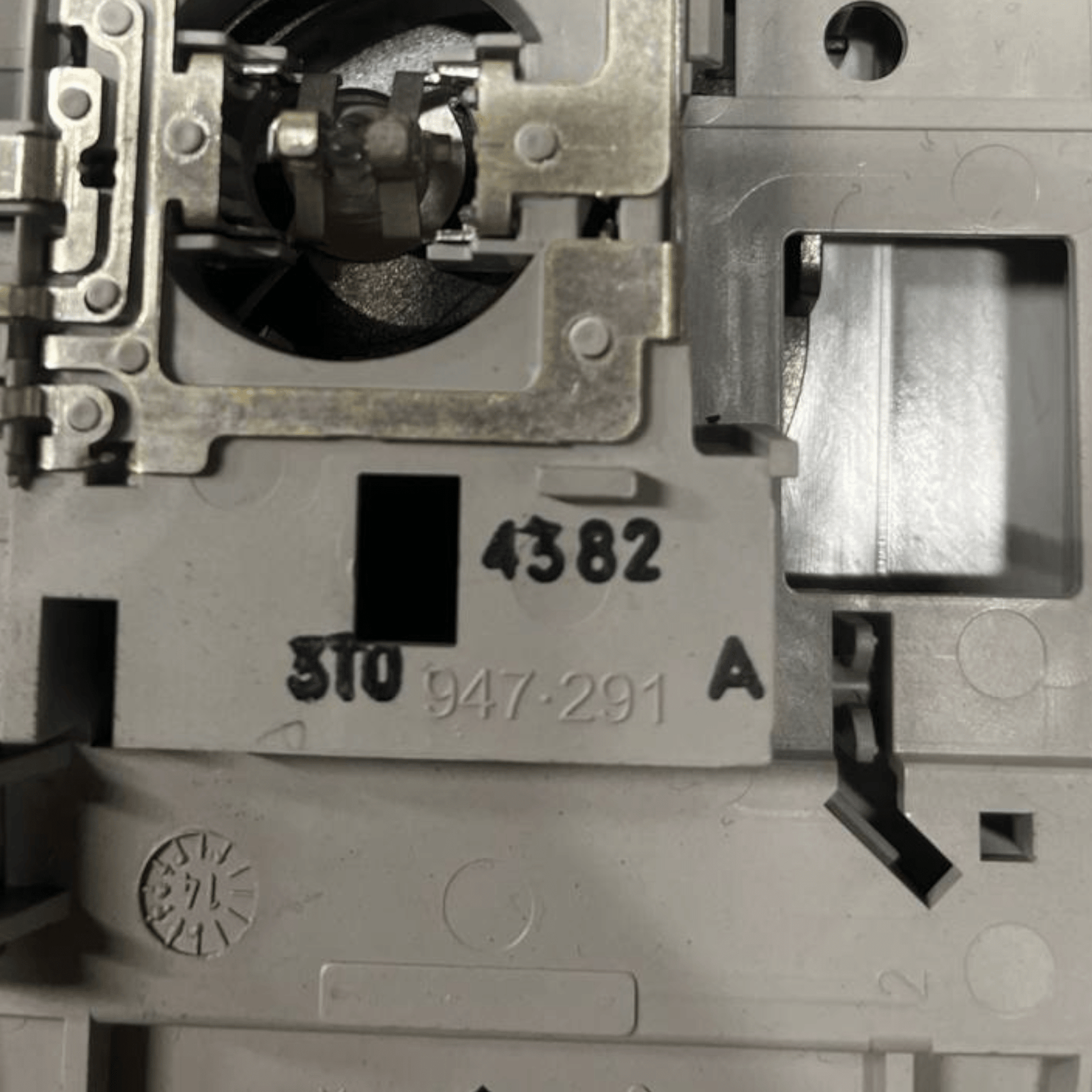 Plafoniera Luce interna anteriore Skoda Octavia III (2013 al 2019) cod: 3T0947291A - F&P CRASH SRLS - Ricambi Usati