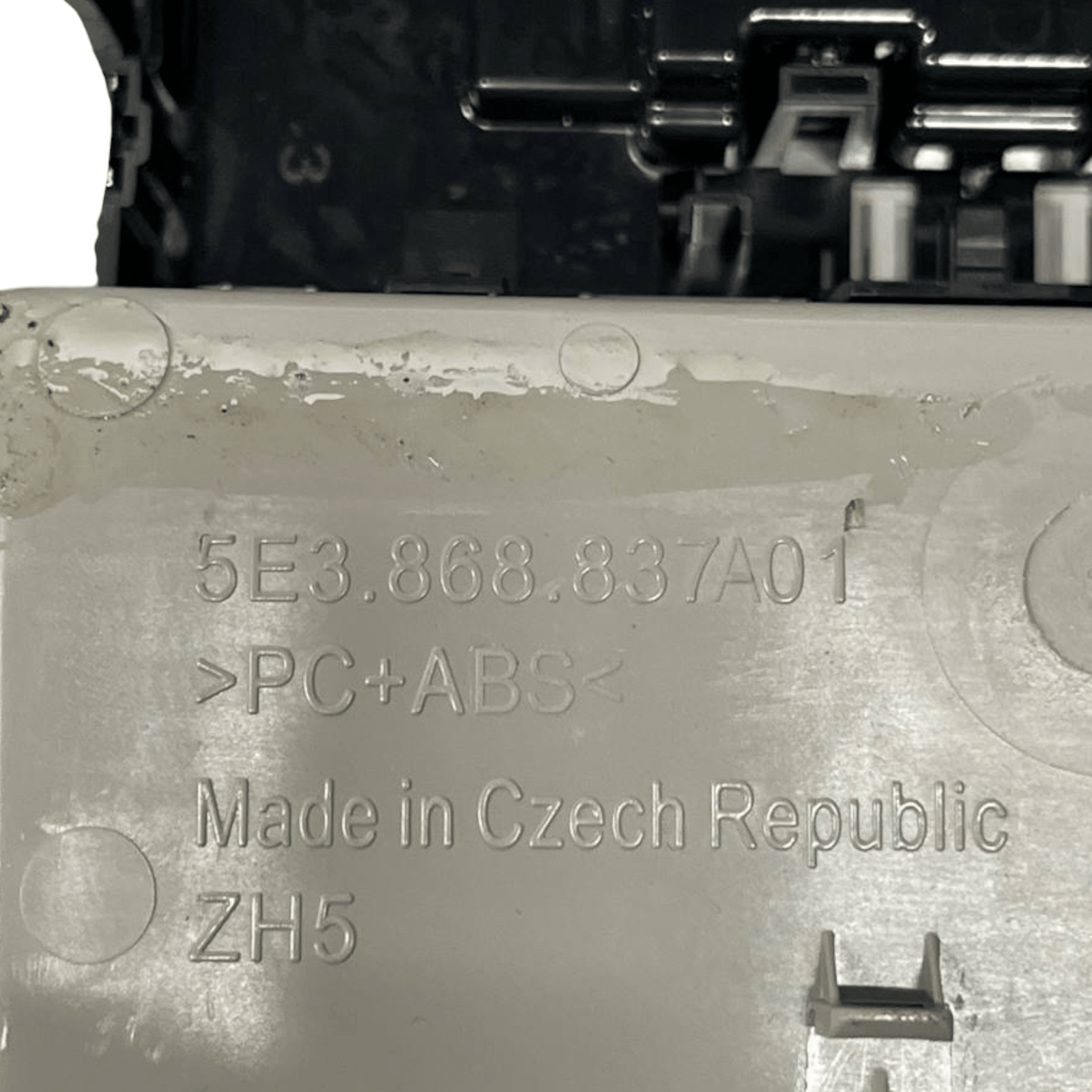 Plafoniera / luce interne di cortesia Skoda Octavia IV / NX cod.5E3868837A01 (2019 - 2024) - F&P CRASH SRLS - Ricambi Usati