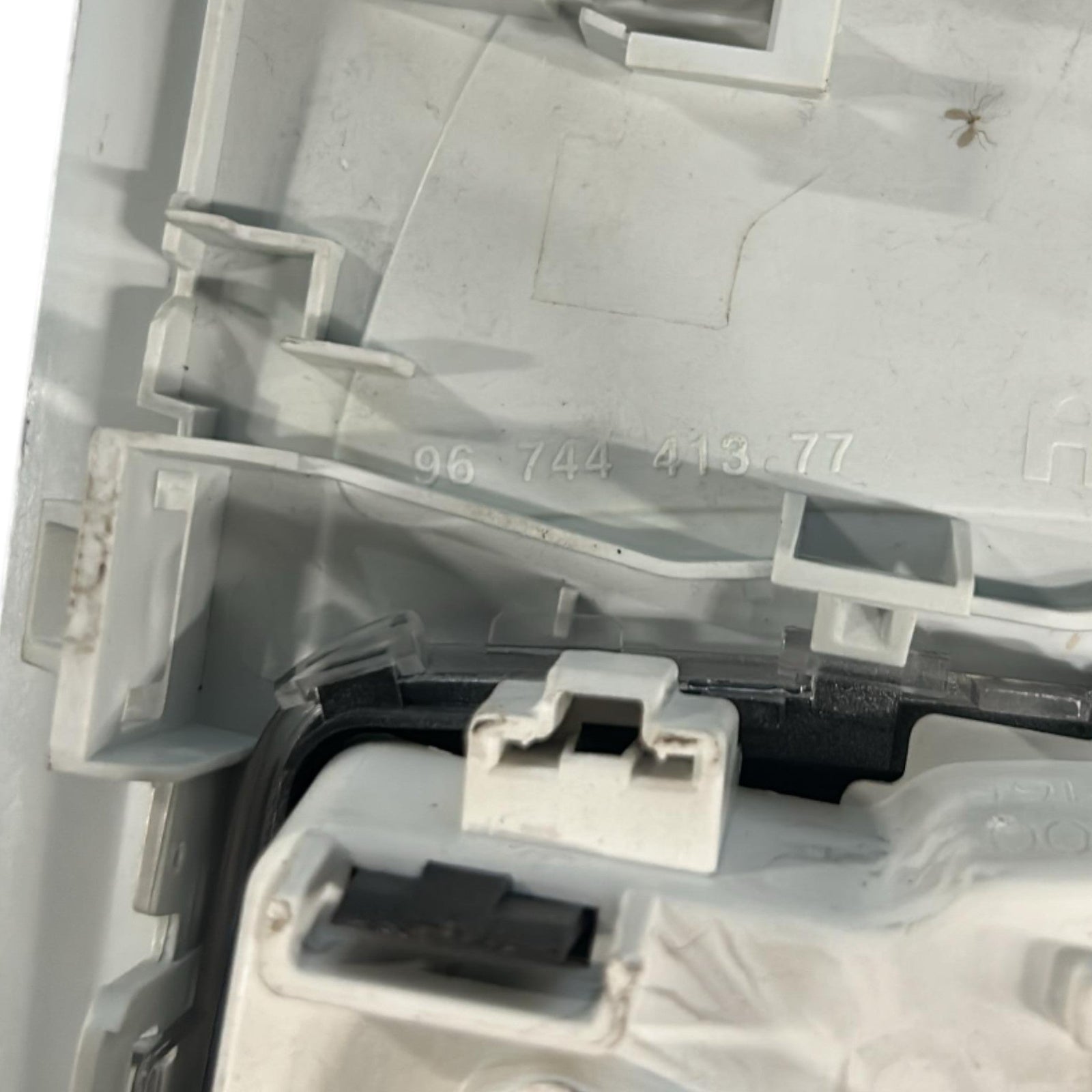 Plafoniera Luci Interne Peugeot 208 I cod.9674441377 (2012 > 2019) - F&P CRASH SRLS - Ricambi Usati