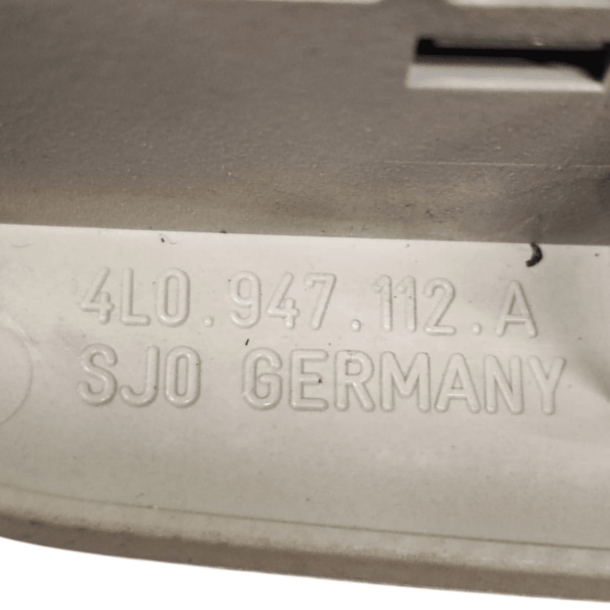 Plafoniera posteriore audi q7 cod: 4l0947112a (2005 - 2015) - F&P CRASH SRL - Ricambi Usati