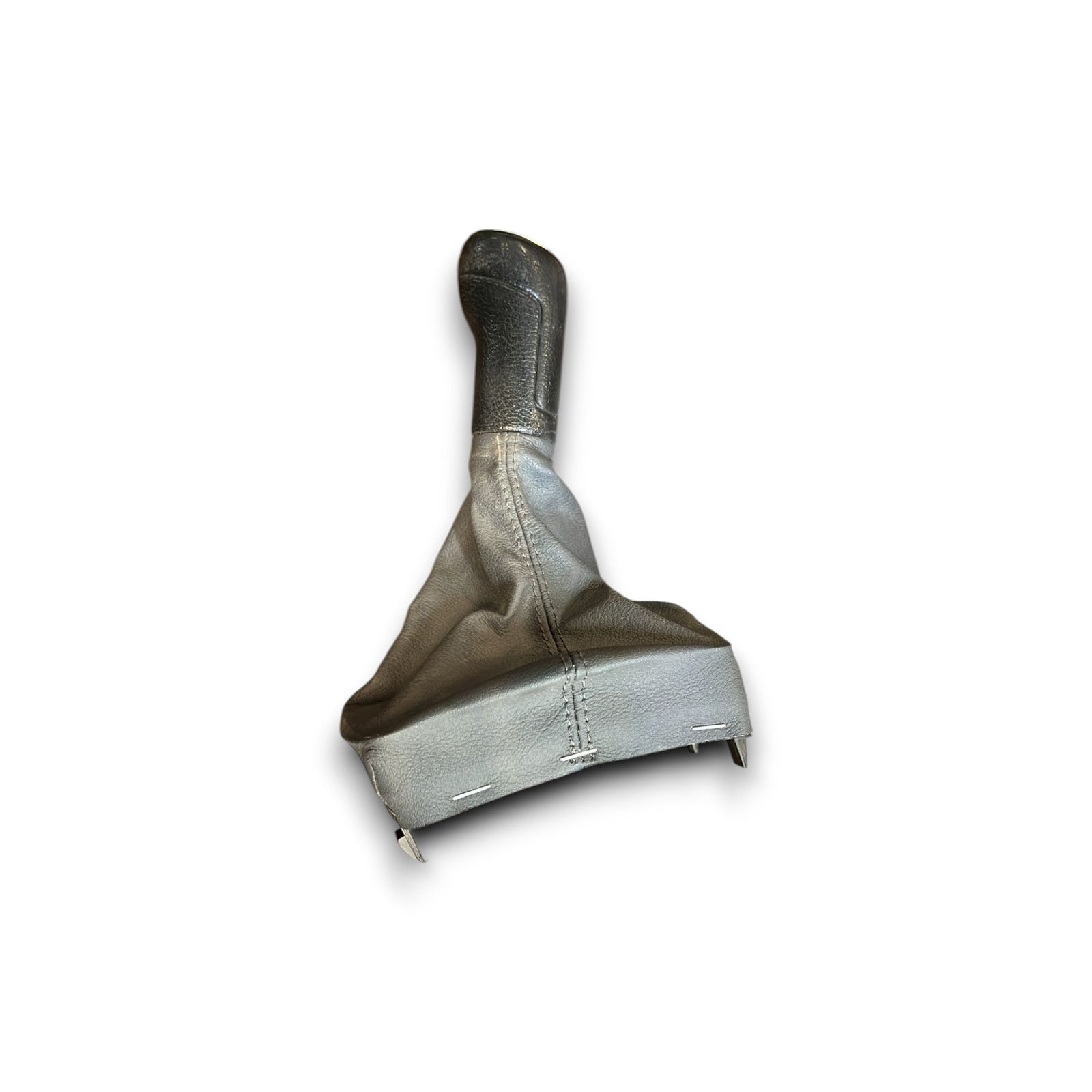 Gear Shift Knob Volkswagen Polo (9N) code:6Q1711113QFJ (2001 > 2009) 5 Speeds - F&P CRASH SRLS - Used Parts