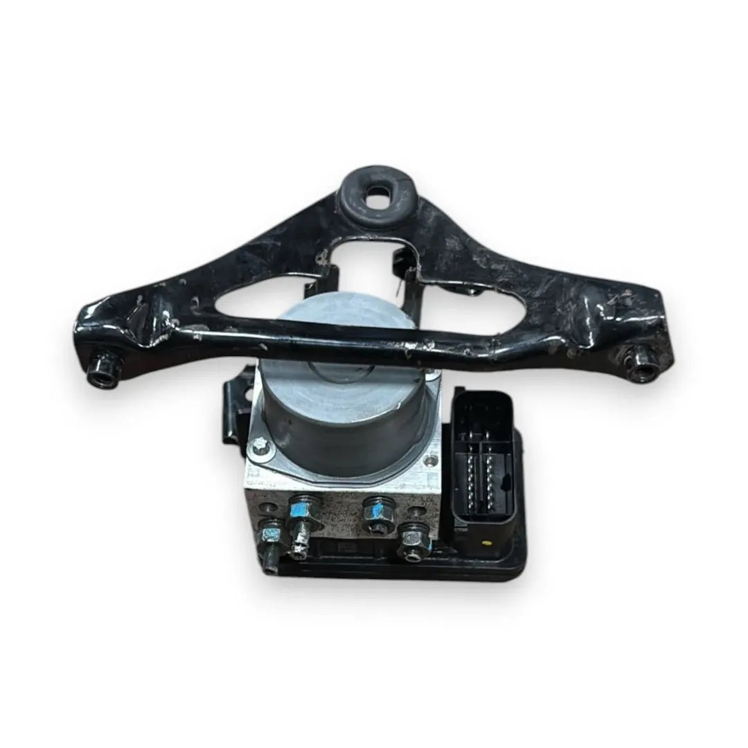 Dettaglio Pompa ABS Honda SH 125i ABS Start&Stop 2020–2024 cod. 57110-K0R-D010-M1 - foto 2