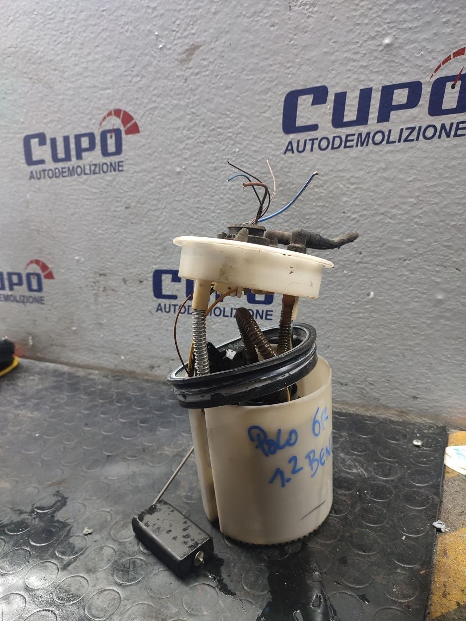 Floating fuel pump tank Volkswagen Polo (6r) 1.2 gasoline code 6r091905 - F&P CRASH SRLS - Used Parts