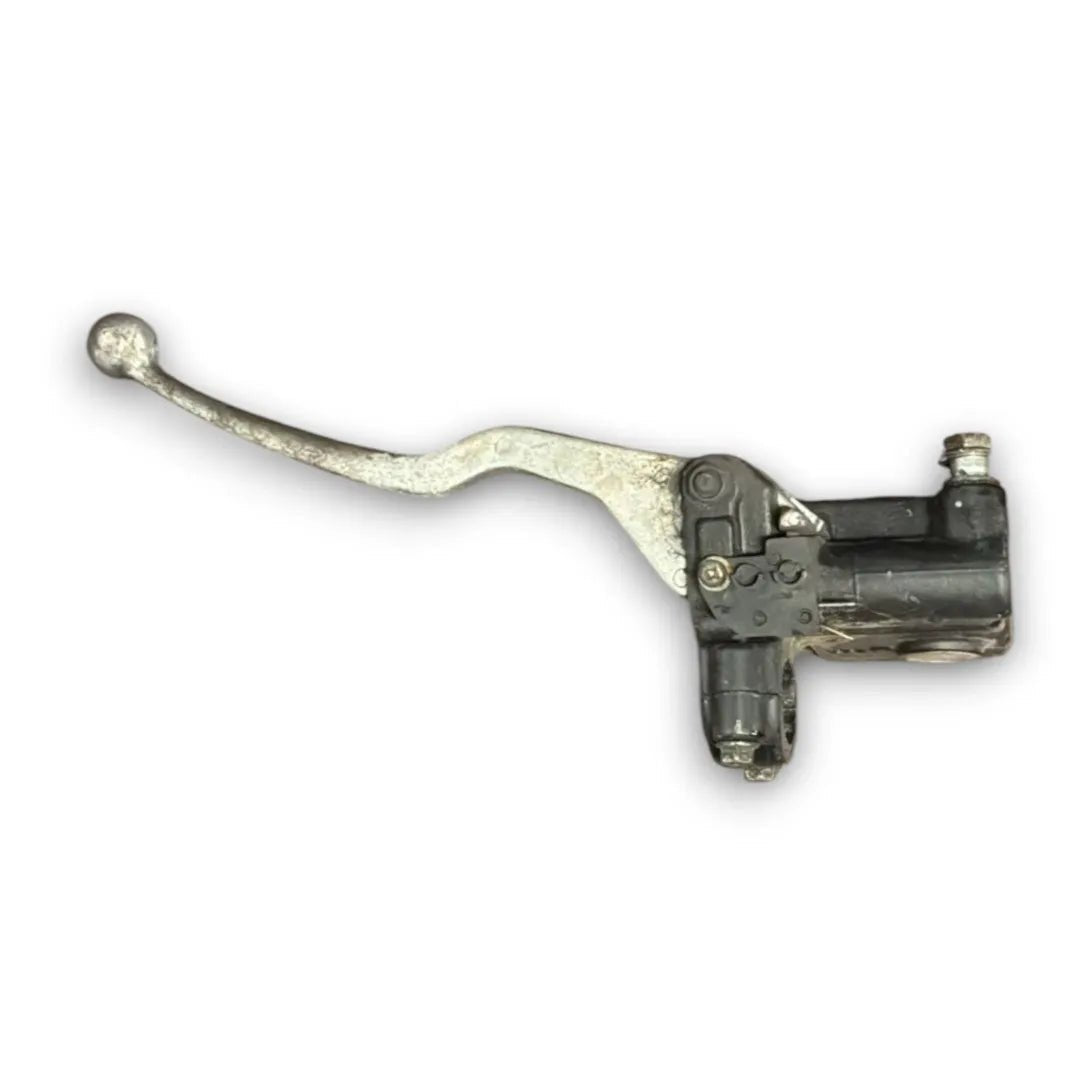 Dettaglio Pompa freno destra Suzuki UX Sixteen 125 2007–2014 - foto 2