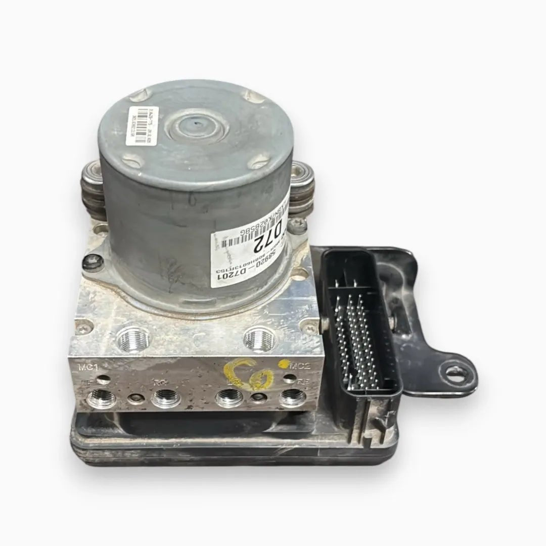 Dettaglio Pompa ABS Hyundai Tucson 2015–2018 cod. 58920-D7201 - foto 2