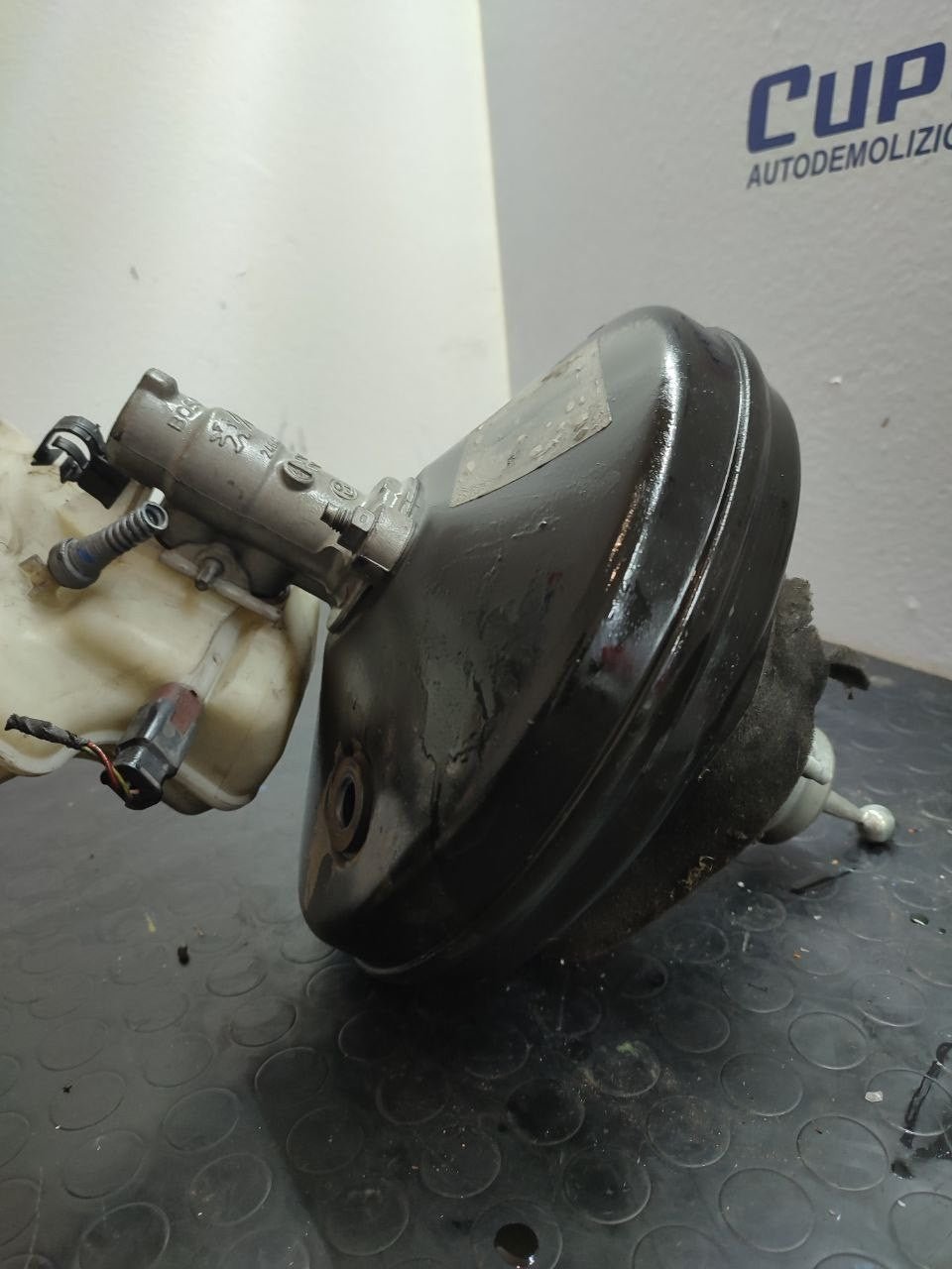 Pompa Servofreno Citroen c3 con vaschetta 1.45 (2020) cod: 9682984580 - F&P CRASH SRLS - Ricambi Usati