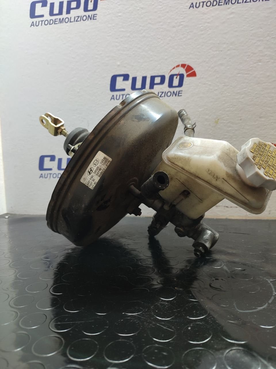 Pompa servofreno KIA RIO II serie 1.4 cod: 58500 - 1g210 - F&P CRASH SRLS - Ricambi Usati