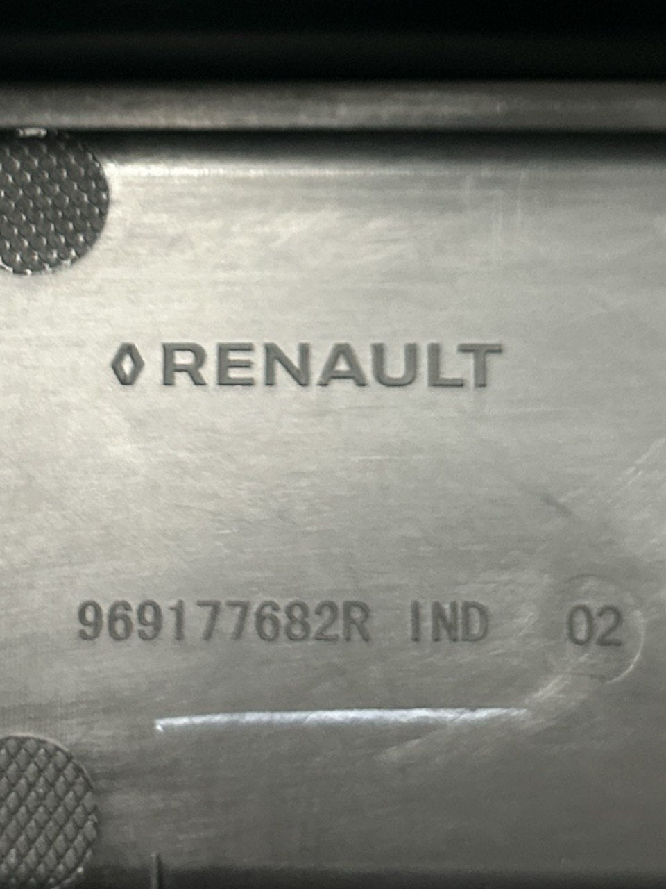 Porta Bevande / Bicchieri Centrale Renault Captur II (2019 > ) cod.969177682R - F&P CRASH SRLS - Ricambi Usati