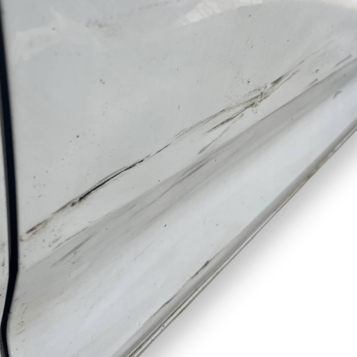 Porta / Portiera / Sportello anteriore destro (dx) Bianco Audi A4 B9 Avant (2015 al 2024) - F&P CRASH SRLS - Ricambi Usati