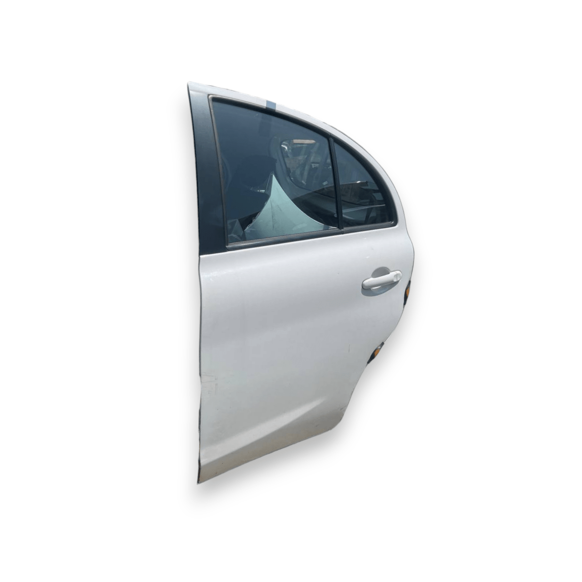 Porta / Portiera / Sportello posteriore sinistro (sx) Bianco Nissan Micra K13 5 Porte (2010 al 2017) - F&P CRASH SRLS - Ricambi Usati