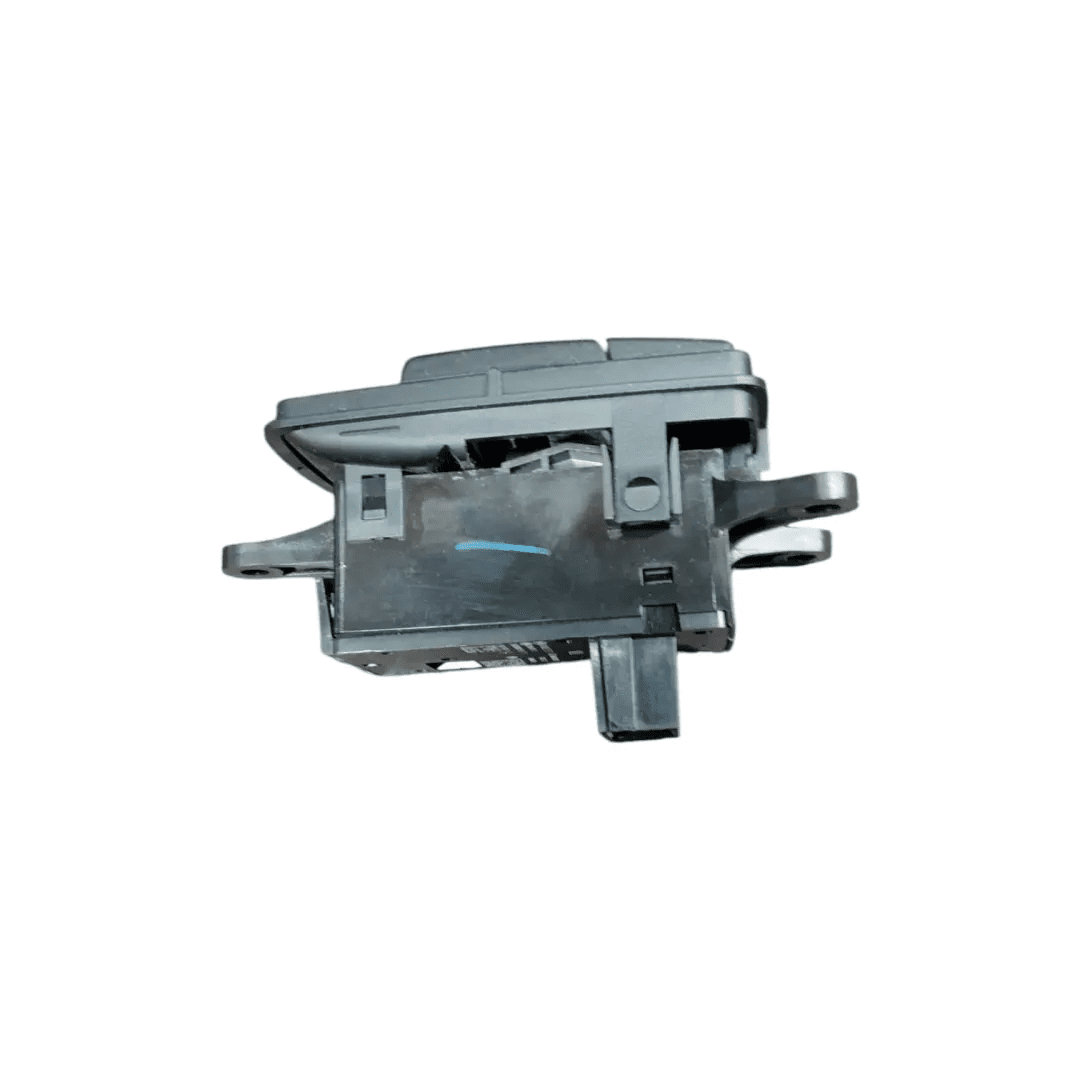 Dettaglio Pulsante del freno di stazionamento BMW X1 F48 2015–2019 cod. EF 6 822 523 - foto 2