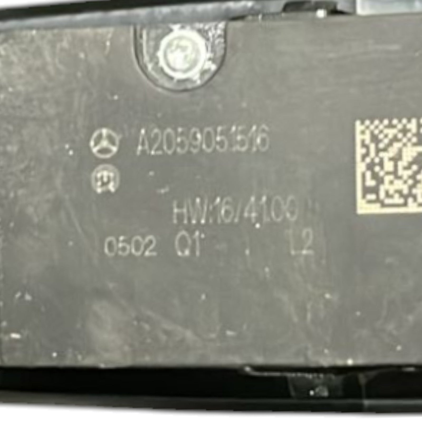 Handbrake Button / Parking Brake Mercedes Benz GLC (X253) code:A2059051516 (2015 >2022) - F&P CRASH SRLS - Used Parts