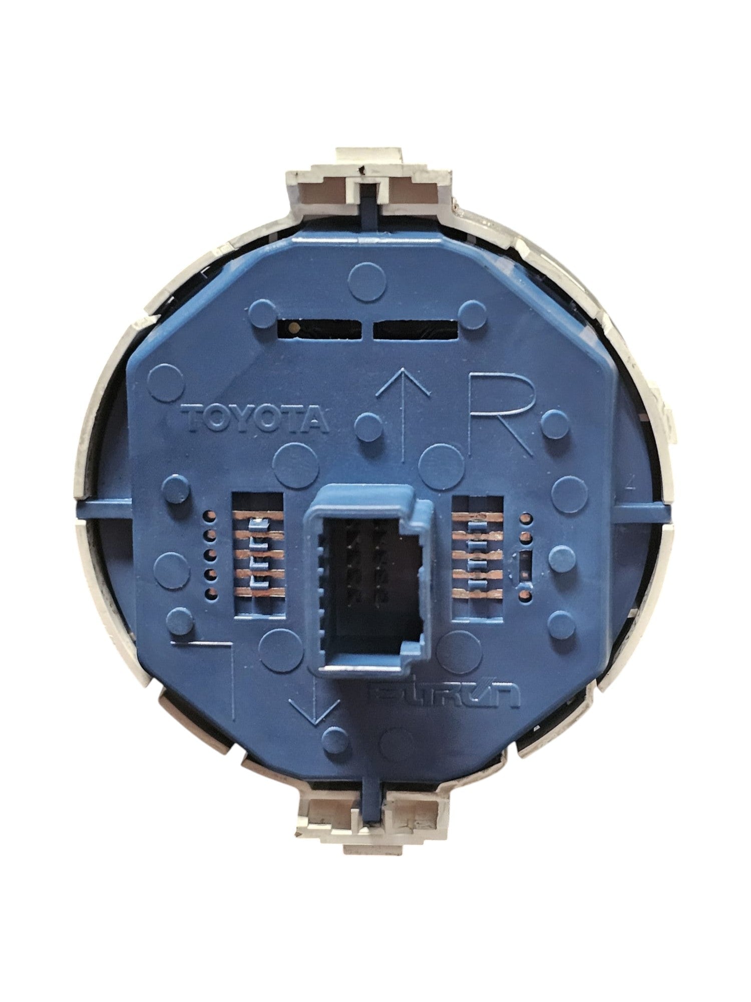 Hazard Button / Emergency Lights Toyota Yaris XP130 Code:839500D100 (2011 - 2019) - F&P CRASH SRLS - Used Parts