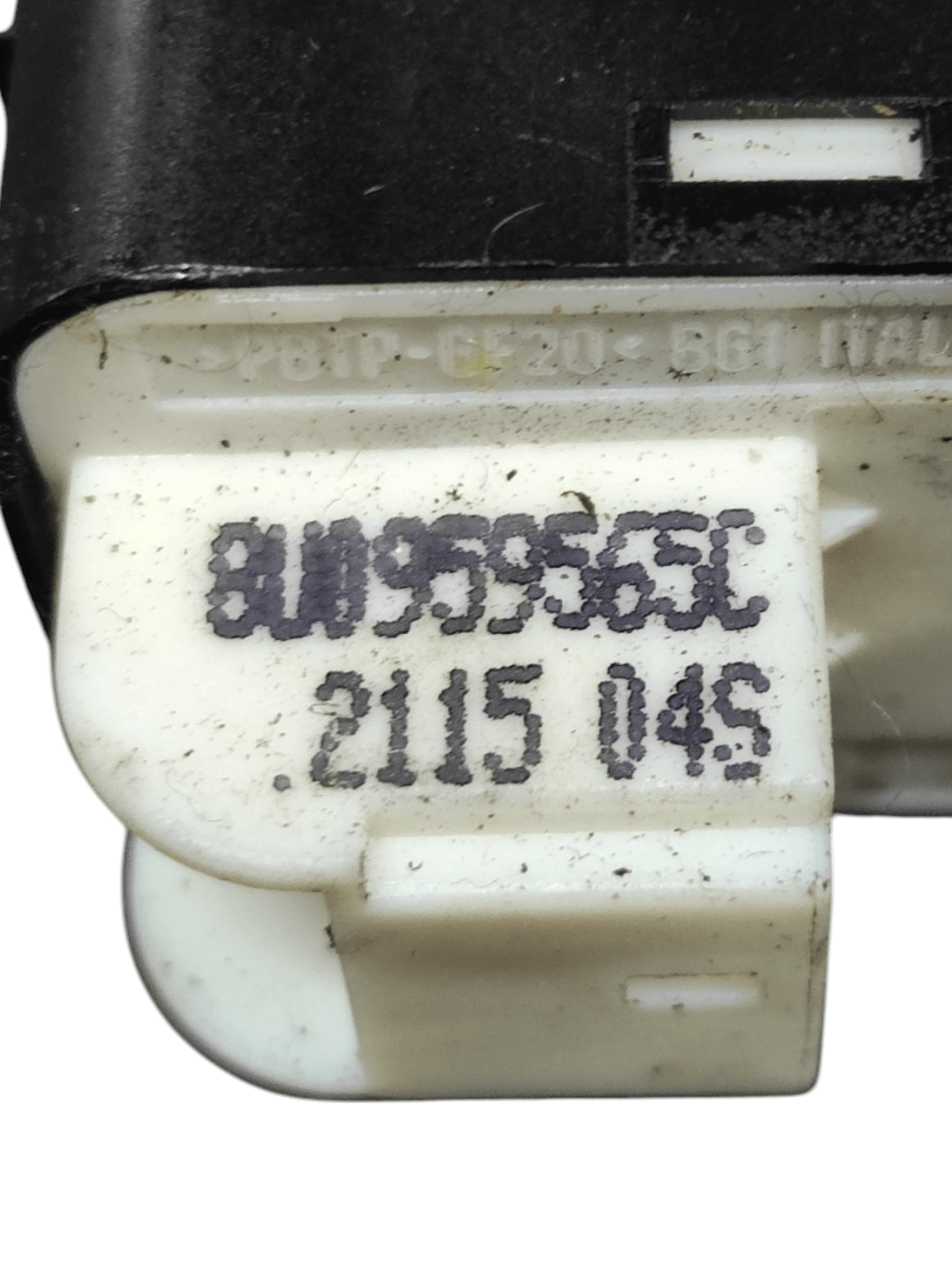 External Mirror Adjustment Button Audi Q3 COD: 8U0959565C (2011>) - F&P CRASH SRLS - Used Parts