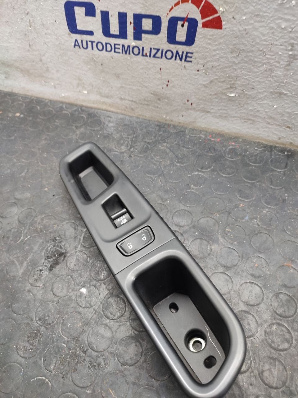 Right front window lift switch panel Jeep Renegade (2017) code 7356458310 - F&P CRASH SRLS - Used Parts