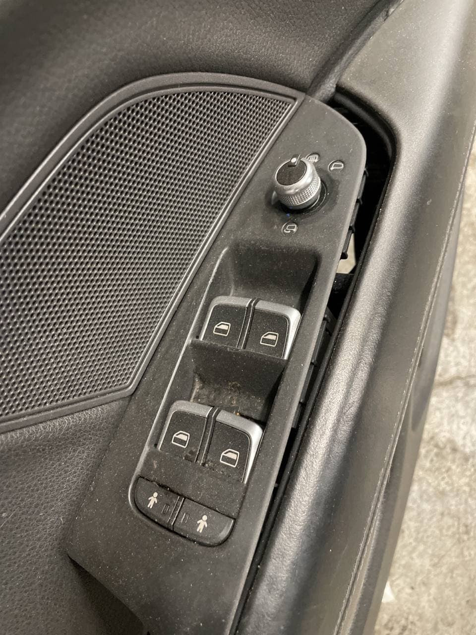 Pulsantiera alzacristalli Audi A7 ( 4G C7 ) anteriore sinistra - F&P CRASH SRLS - Ricambi Usati