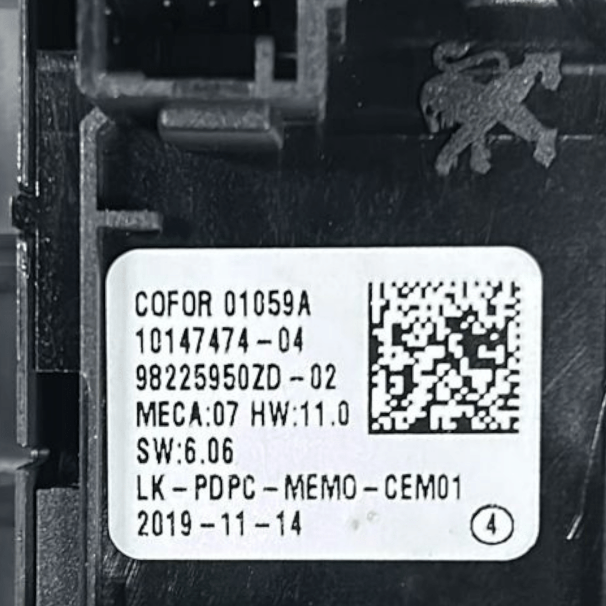 Pulsantiera alzavetri anteriore sinistra peugeot 508 cod:98225950ZD (2018 >) - F&P CRASH SRL - Ricambi Usati