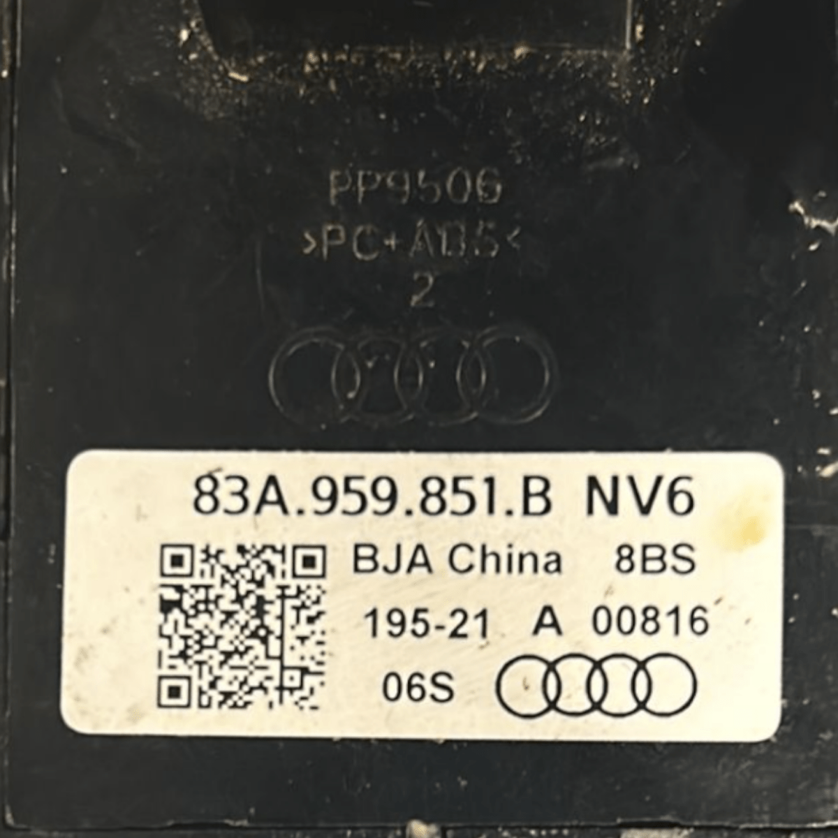 Pulsantiera Alzavetro Anteriore Sinistra Audi A3 8Y cod:83A959851B (2020 >) - F&P CRASH SRLS - Ricambi Usati