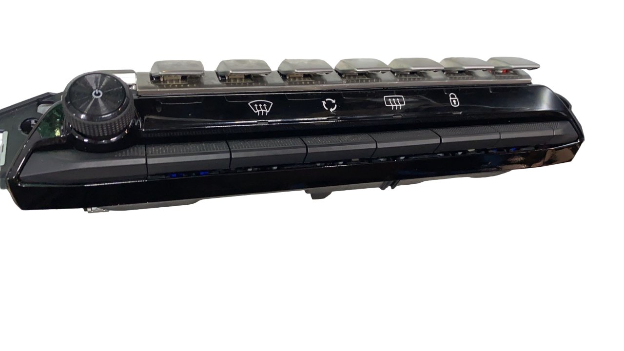 Central control panel - climate controls Peugeot 3008 gt - line (2019) code:98249155dx - F&P CRASH SRLS - Used Spare Parts