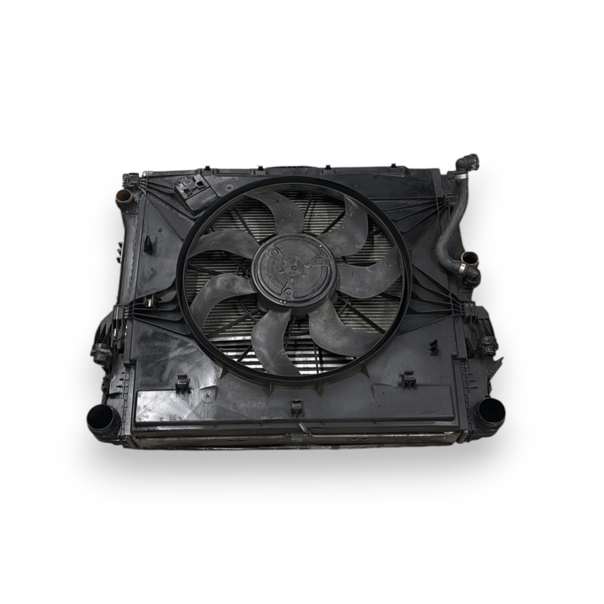 Radiatore + elettroventola mercedes - benz sprinter w910 cod:a9105000200 / a4479060412 (2018 - ) - F&P CRASH SRL - Ricambi Usati