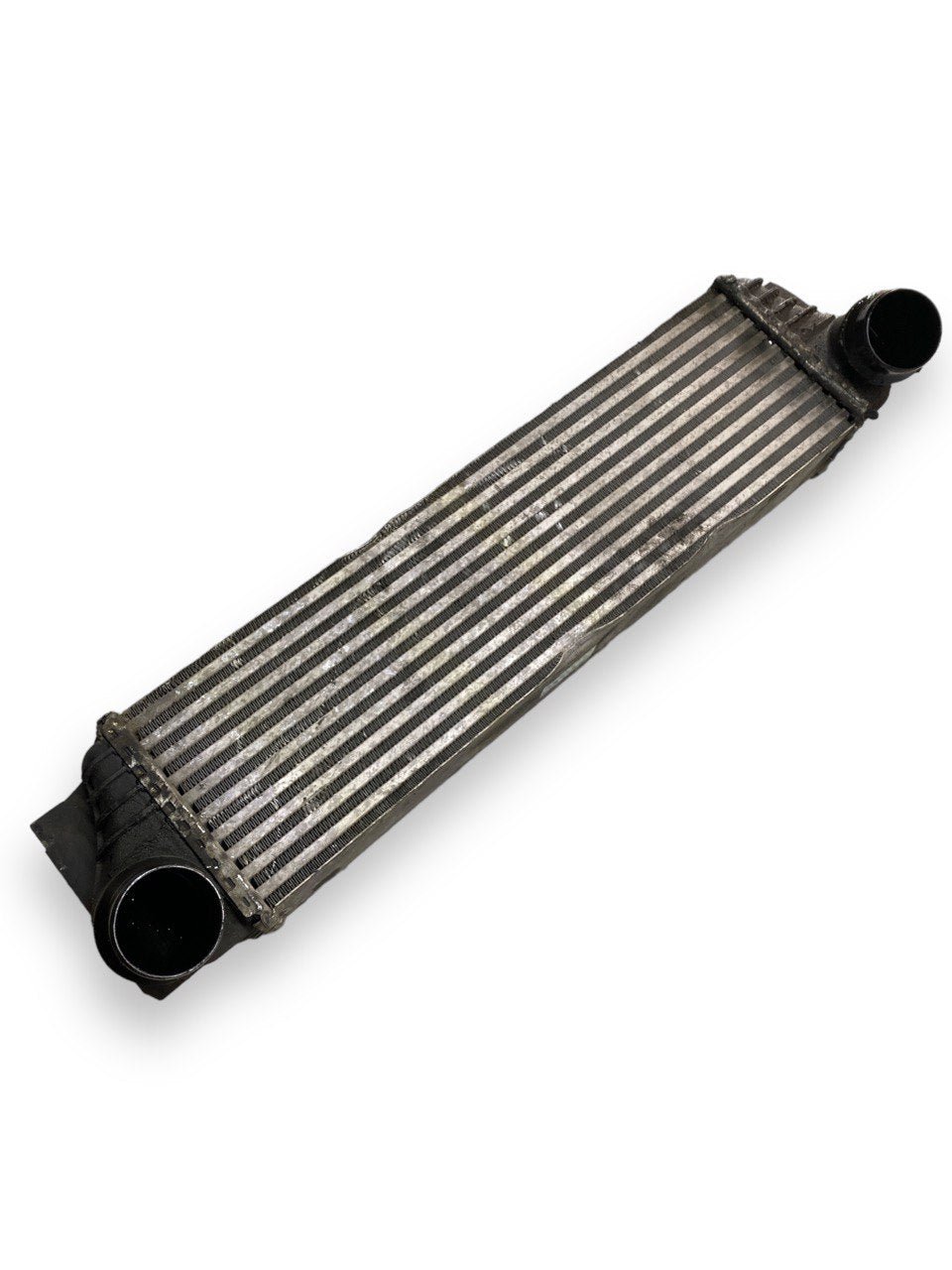 BMW Series 7 intercooler radiator (F02 - 2015) code 1751757711502 - F&P CRASH SRLS - Used Parts