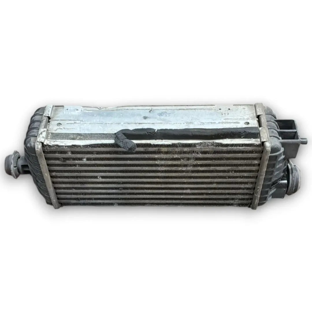 Dettaglio Radiatore Hyundai Tucson 2015–2018 OEM 25310D7000 - foto 2