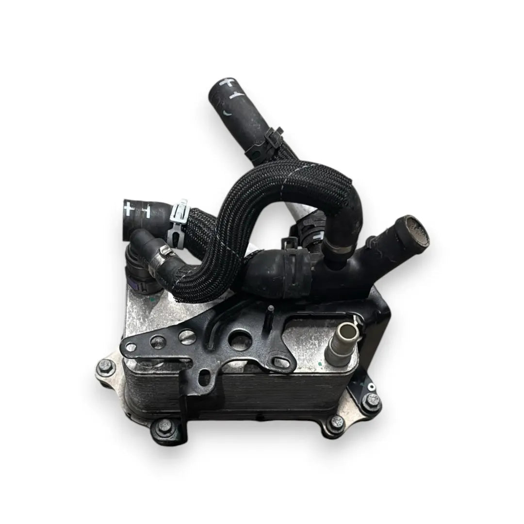 Radiatore olio Land Rover Defender 2021–2023 cod. K6D3-6A642-BA