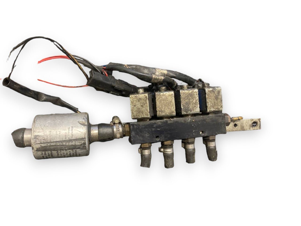 Rail Injector flutes LPG system Valtek code: 67r010104 - 110r000040 - F&P CRASH SRLS - Used Spare Parts