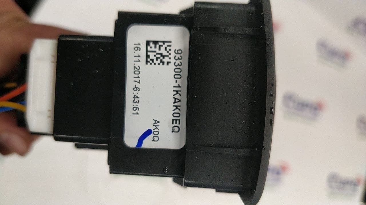Headlight height regulator Hyundai ix20 code 93300 - 1kak0eq year 2017 - F&P CRASH SRLS - Used Parts