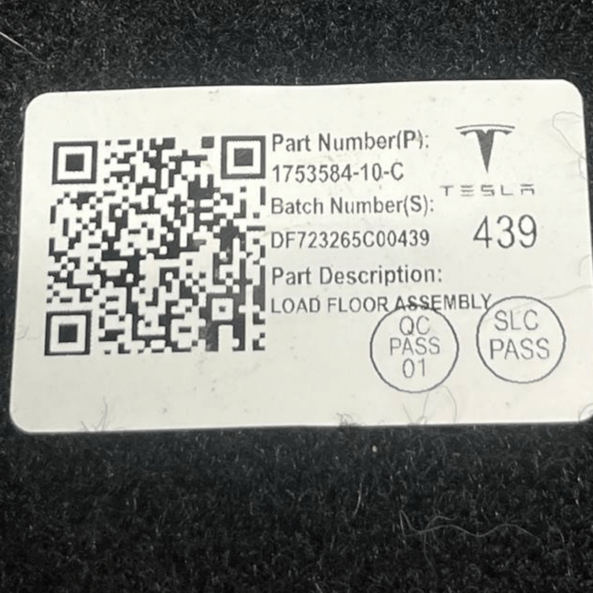 Ripiano / Tappeto Bagagliaio posteriore Tesla Model 3 (2021 - ) cod: 1753584 - 10 - C - F&P CRASH SRLS - Ricambi Usati